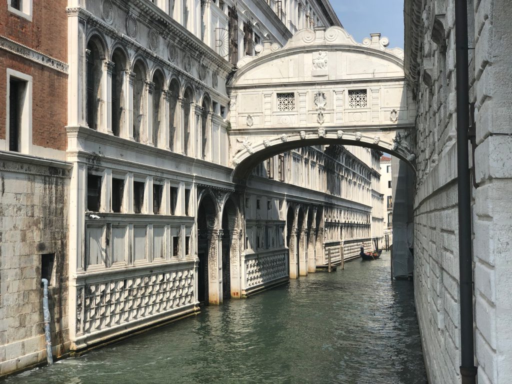 Ponte dei Sospiri (brug der zuchten) Venetië