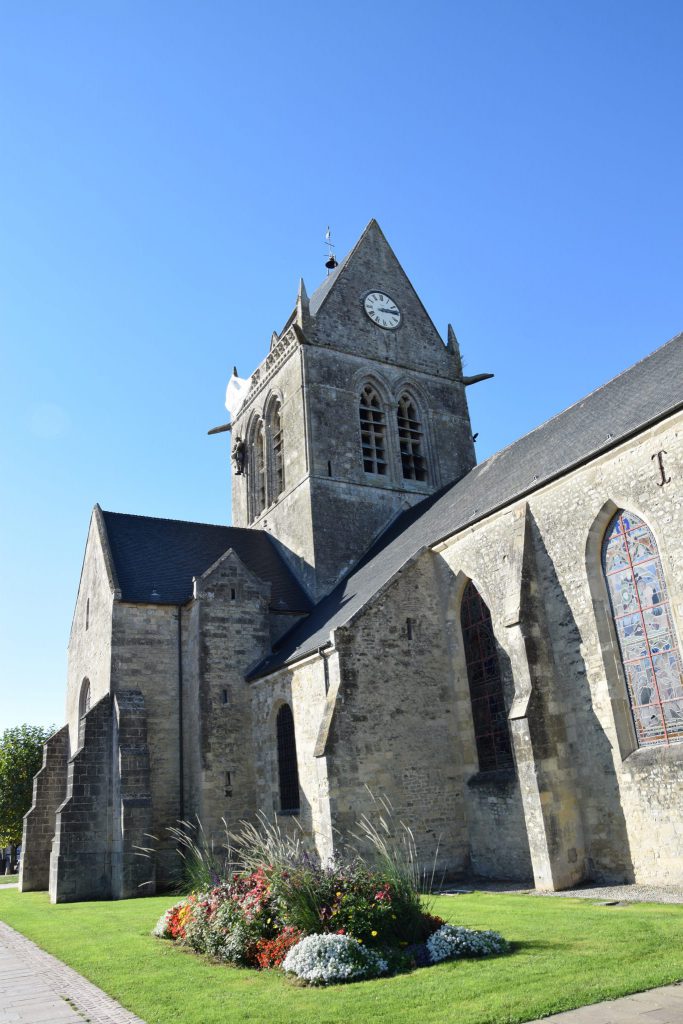 kerk Sainte -Mère-Église  Normandië  John Steel