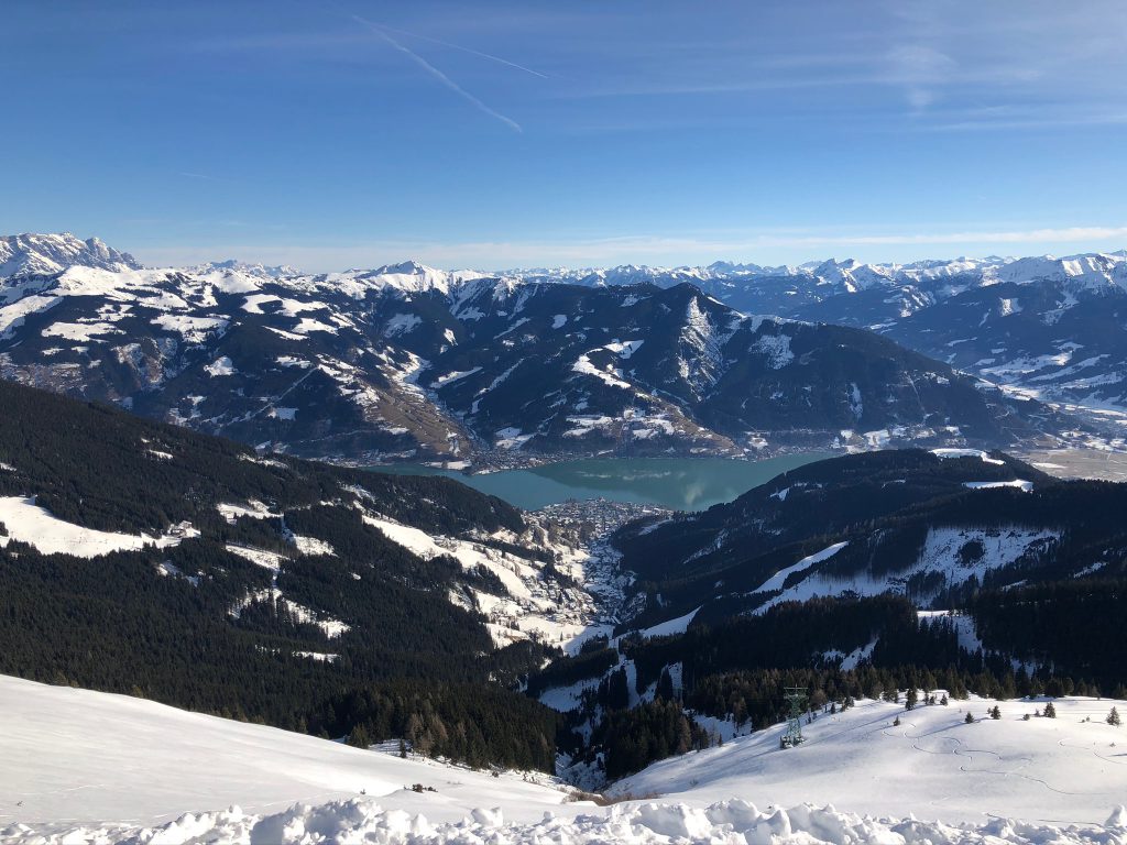 Uitzicht op Zell am See vanaf de Schimittenhöhe